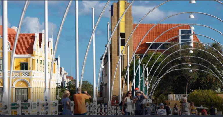 TOUR HISTORIC WILLEMSTAD2