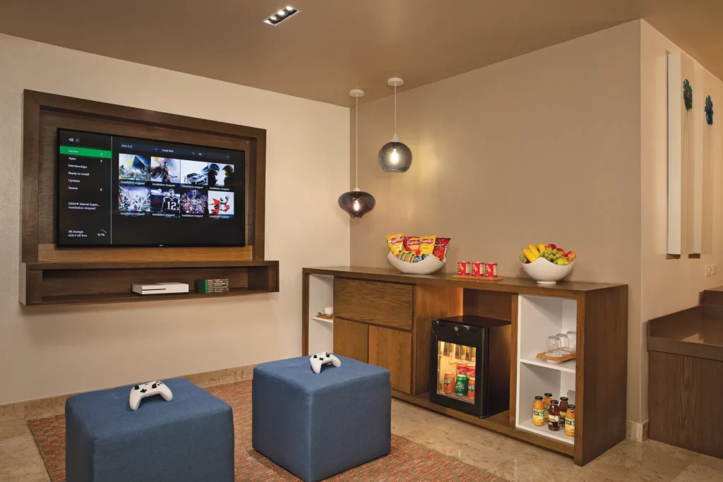 DRESC-FamilyRoom-PlayStation-1A-CB