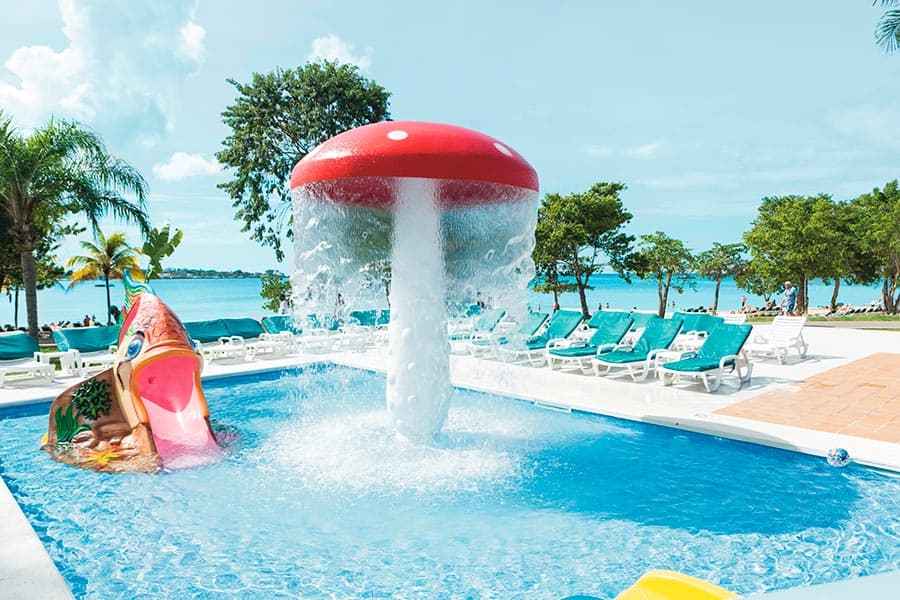 kids-pool-riu-negril_tcm49-227453